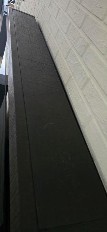 Wandplank bruin roestkleur, mangostructuur beschikbaar voor biedingen