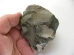Neanderthaler vuistbijl mousterien midden paleolithicum, Ophalen of Verzenden