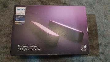 Hue play zwart set met adapter beschikbaar voor biedingen