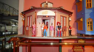 LGB schaal:POLA EROTISCH CENTRUM ,,Why not,,! licht, figuren beschikbaar voor biedingen