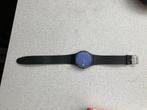 swatch horloge blauw met rode streep 38 mm, Sieraden, Tassen en Uiterlijk, Horloges | Heren, Kunststof, Gebruikt, Ophalen of Verzenden
