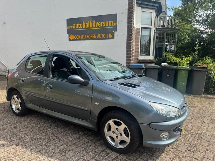 Peugeot 206 1.4 Air-line 3 5 DEURS AIRCO NW APK, Auto's, Peugeot, Bedrijf, Te koop, ABS, Airbags, Airconditioning, Boordcomputer