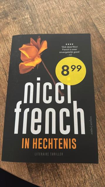 Nicci French - in hechtenis beschikbaar voor biedingen