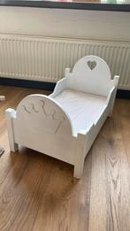 Houten poppenbed, Ophalen, Zo goed als nieuw, Meubelstuk of Keukentje