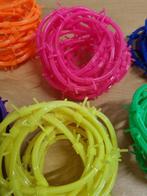 Armbandjes prikkeldraad kunststof 96 stuks, Ophalen of Verzenden, 'T Olde Gre-j, Info@toldegrej.nl, Endepoelstraat 20f Didam