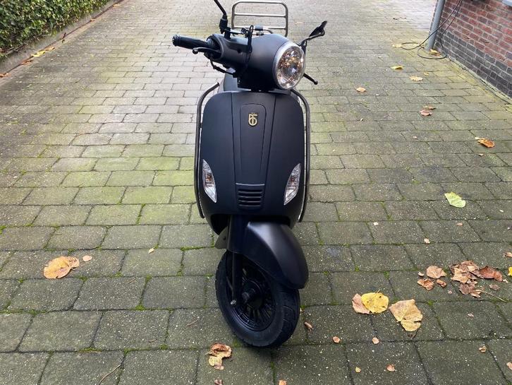 BTC Riva 2018 45 km/h, Fietsen en Brommers, Snorfietsen en Snorscooters, Gebruikt, Overige merken, Benzine, Ophalen