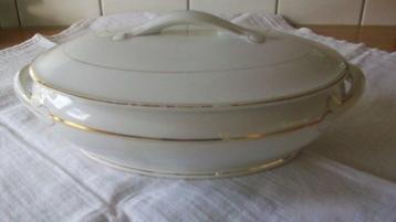 Ovale dekschaal Societe Ceramique Maestricht beschikbaar voor biedingen