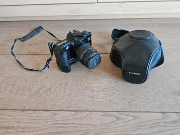 Canon EOS 3000 Spiegelreflexcamera met Lens beschikbaar voor biedingen
