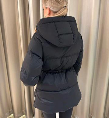 Woolrich Alsea maat S beschikbaar voor biedingen