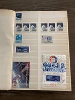 postzegels thema SPACE KOSMOS RUIMTE in album 19, Postzegels en Munten, Postzegels | Thematische zegels, Ophalen of Verzenden