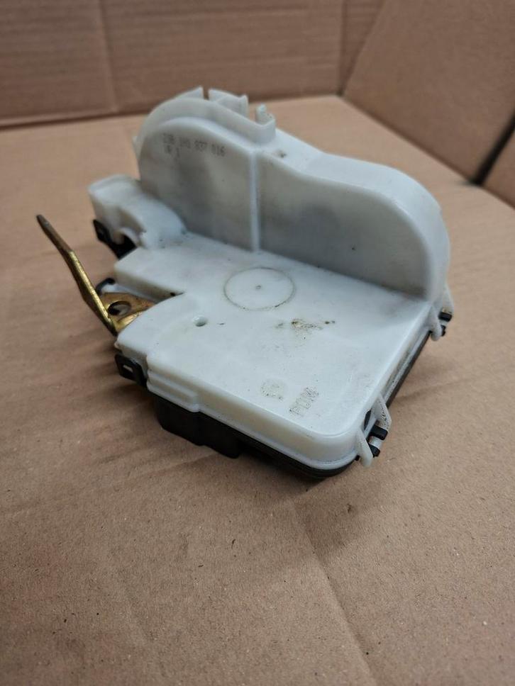 Golf 3 Deurslot - Zonder CV, Auto-onderdelen, Carrosserie en Plaatwerk, Deur, Volkswagen, Gebruikt, Ophalen of Verzenden