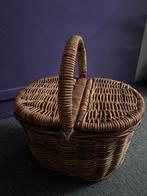 Vintage rieten mand met deksel, Ophalen, Gebruikt, Zonder inhoud
