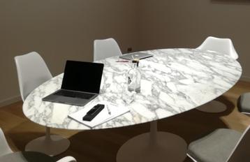 tulipe tafels laminated statuario eero saarrinen stoelen  beschikbaar voor biedingen