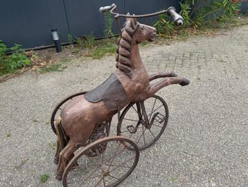 antiek fietspaard beschikbaar voor biedingen