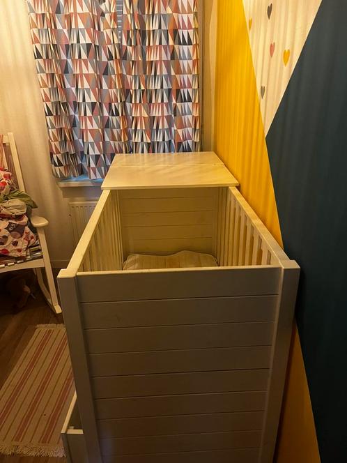 Ledikant met commode, Kinderen en Baby's, Babywiegjes en Ledikanten, Gebruikt, Ledikant, Ophalen of Verzenden