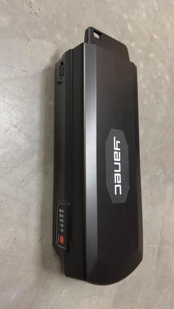 Giant EnergyPak fietsaccu 36V 560WH met oplader nieuw, Fietsen en Brommers, Fietsaccessoires | Fietsaccu's, Zo goed als nieuw