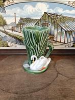 Groene vaas met zwaan decoratie, Ophalen of Verzenden