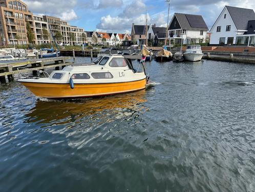 Superfijne compacte spitsgatter, Watersport en Boten, Motorboten en Motorjachten, Gebruikt, Polyester, 6 tot 9 meter, Diesel, Binnenboordmotor