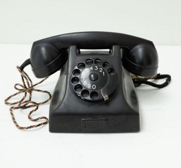 antieke PTT  telefoon beschikbaar voor biedingen