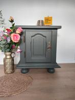 Stijlvol kastje, nachtkastje, halkastje, gerestyled, Huis en Inrichting, Kasten | Overige, Ophalen, Zo goed als nieuw