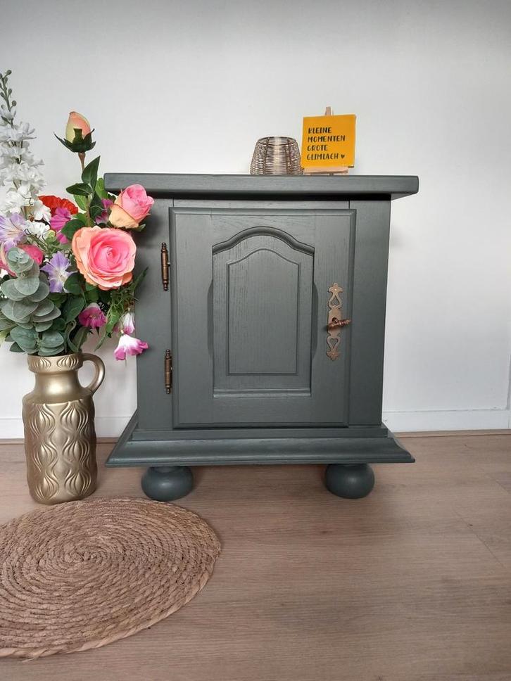 Stijlvol kastje, nachtkastje, halkastje, gerestyled, Huis en Inrichting, Kasten | Overige, Zo goed als nieuw, Ophalen