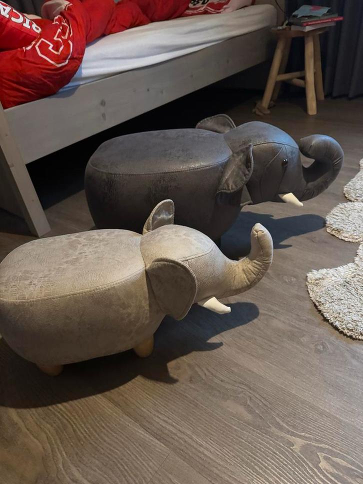 Olifantenkrukjes - Set van 2, Huis en Inrichting, Banken | Voetenbanken en Poefen, Zo goed als nieuw, Minder dan 50 cm, Overige vormen