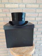 Hoge hoed in koffer, Antiek en Kunst, Antiek | Kleding en Accessoires, Ophalen of Verzenden, Kinderen