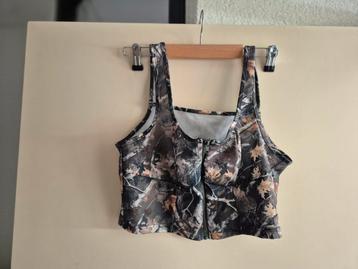 Camouflage festival setje topje + broekje maat L beschikbaar voor biedingen