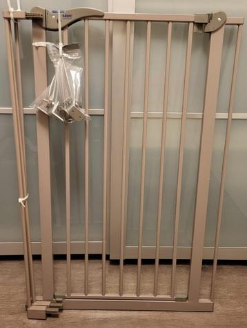 Savic dog barrier afsluithek 107 cm met 2 verlengstukken. beschikbaar voor biedingen