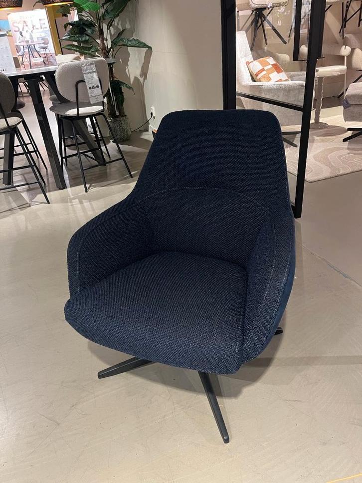 Fauteuil Vernon van Xooon, Huis en Inrichting, Fauteuils, Zo goed als nieuw, Metaal, Stof, 50 tot 75 cm, 75 tot 100 cm, Ophalen