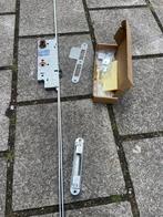 2x Nieuwe driepuntsluitingen., Ophalen, Nieuw, Overige materialen, Slot