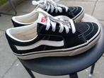 Vans, Zwart, Ophalen of Verzenden, Sneakers of Gympen, Gedragen