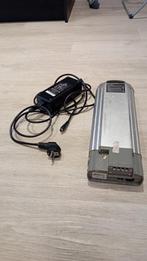 Batterij en oplader 42V, Ophalen of Verzenden, Gebruikt