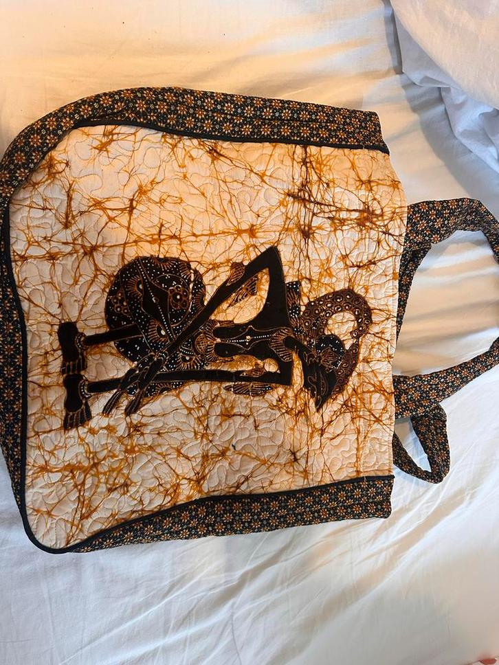 Vintage Handtas met Batik Motief, Sieraden, Tassen en Uiterlijk, Tassen | Damestassen, Gebruikt, Handtas, Bruin, Ophalen of Verzenden