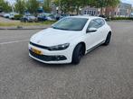 Volkswagen Scirocco 1.4 TSI 90KW 2009 Wit, Auto's, Voorwielaandrijving, Stof, 4 cilinders, 4 stoelen