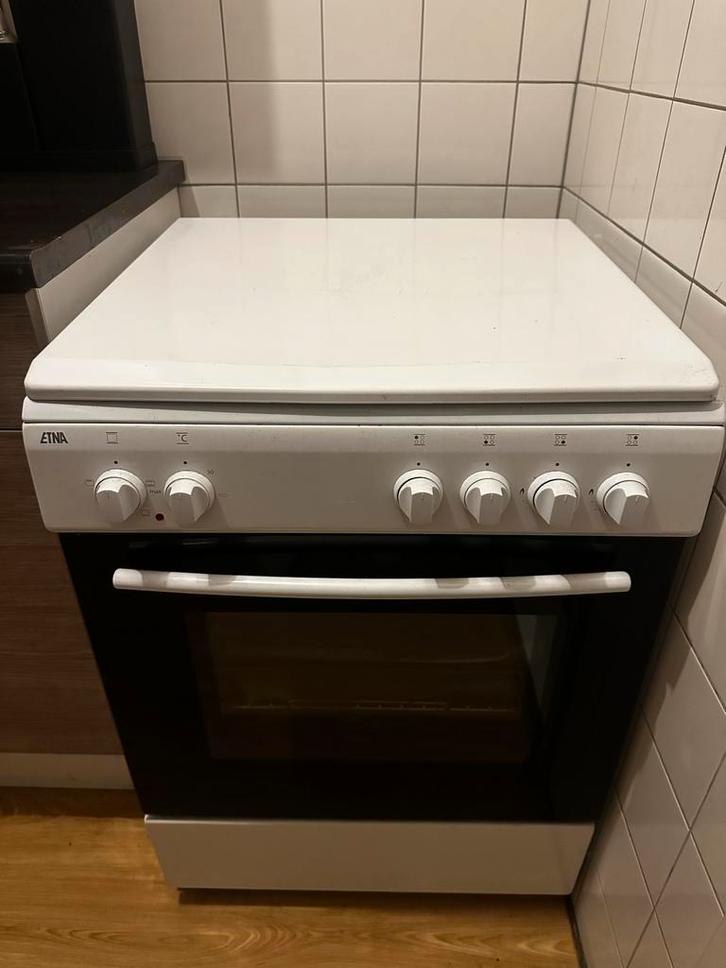 Etna Gasfornuis - 4 Pits met Hete Lucht Oven, Witgoed en Apparatuur, Fornuizen, Gebruikt, Vrijstaand, Gas, 4 kookzones, 85 tot 90 cm