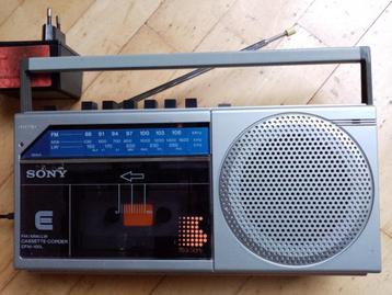 Sony Vintage Radio-Cassette speler CFM 100L incl Adapter beschikbaar voor biedingen