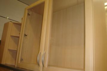 Keuken kasten houtkleur beschikbaar voor biedingen