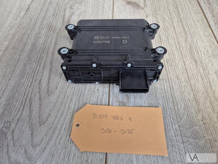 Toyota Yaris / Yaris Cross 2020 - 2025 handrem computer €40, Auto-onderdelen, Elektronica en Kabels, Toyota, Gebruikt, Ophalen of Verzenden