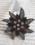 Antieke Bakelieten Broche met Paste. GRATIS Verzending., Verzenden, Overige materialen, Broche