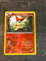 Victini Foil Pokémonkaart - 13/108, Ophalen of Verzenden, Zo goed als nieuw, Losse kaart, Foil