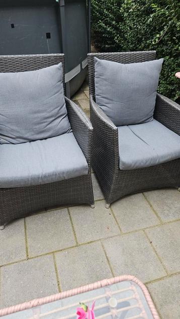 2 tuinstoelen beschikbaar voor biedingen