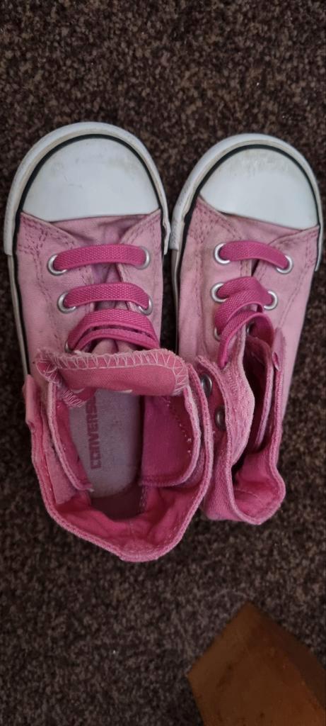Gratis: roze sneakers, Converse, maat 25, Kinderen en Baby's, Kinderkleding | Schoenen en Sokken, Gebruikt, Schoenen, Meisje, Ophalen