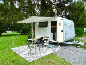 Nette Hobby Beachy 360. Jaar 2023. Incl inventaris + luifel beschikbaar voor biedingen
