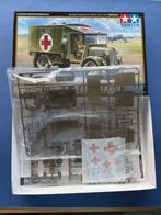 Tamiya	32605	British 2-ton 4x2 Ambulance (Austin K2/Y)	1/48, Hobby en Vrije tijd, Modelbouw | Auto's en Voertuigen, Auto, 1:32 tot 1:50