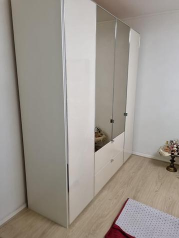 Kleiding kast 