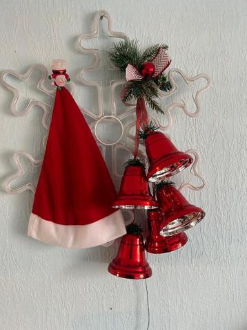kerstmutsen met lichtjes €2.00 beschikbaar voor biedingen