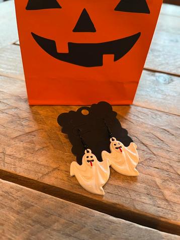 Spook beschikbaar voor biedingen
