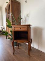 Klassiek houten nachtkastje, Ophalen, Gebruikt, Hout