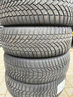 Mooie winterbanden 235/60 R 18, Ophalen, 18 inch, Gebruikt, VL